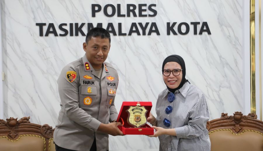 Lola Nelria Menyerap Aspirasi Aparat Penegak Hukum di Tasikmalaya